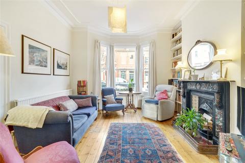 4 bedroom house for sale, Broxash Road, SW11