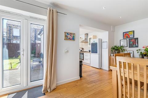 3 bedroom semi-detached house for sale, Thwaites Avenue, Ilkley LS29