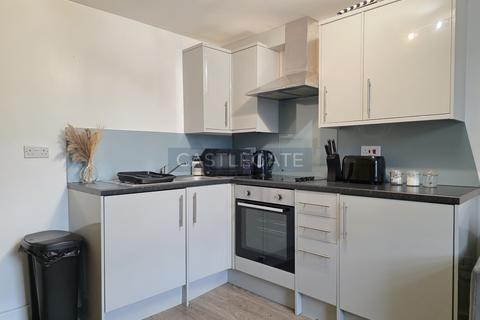 1 bedroom flat to rent, New Street, Huddersfield, HD1 2AX