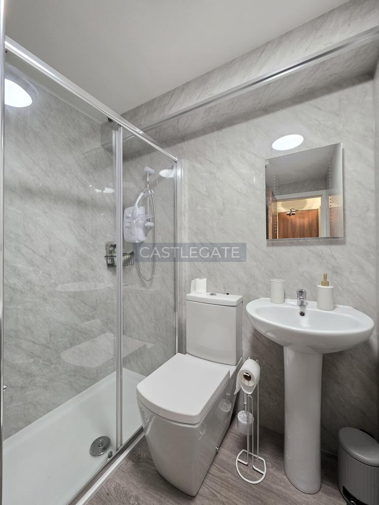 Room 7, 3a New Street, Huddersfield, HD1 2 AX (9)