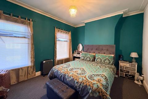 3 bedroom terraced house to rent, Elderdale Road, Liverpool