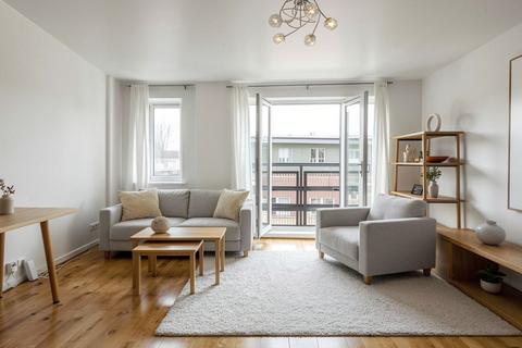 1 bedroom flat for sale, Locksons Close, London, E14