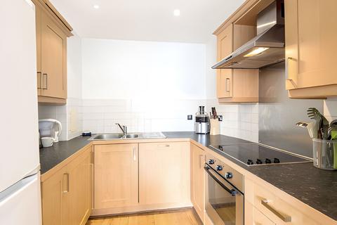 1 bedroom flat for sale, Locksons Close, London, E14