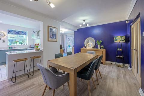 5 bedroom detached house for sale, South Avenue, Old Quarter, Norton, Stourbridge, DY8 3XY