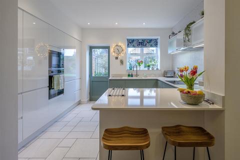 5 bedroom detached house for sale, South Avenue, Old Quarter, Norton, Stourbridge, DY8 3XY