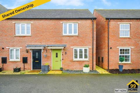2 bedroom terraced house for sale, Watts Road, Banbury, Oxon, OX16