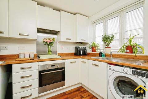 2 bedroom terraced house for sale, Watts Road, Banbury, Oxon, OX16