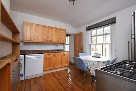 2 bedroom flat for sale, Leahurst Road, Hither Green