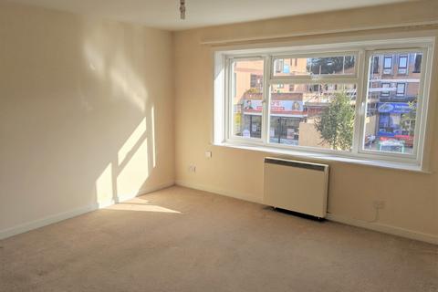 2 bedroom flat to rent, Station Road, New Milton, BH25