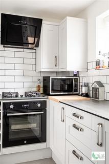 1 bedroom flat for sale, Addlestone Park, Addlestone KT15