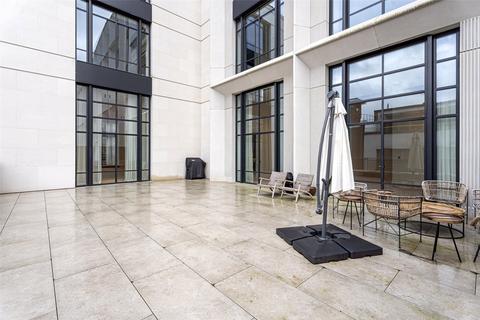 undefined, The Whiteley, Queensway, W2