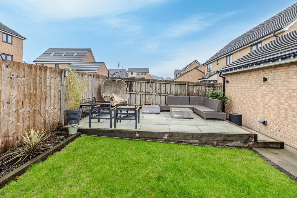 28 Whiteadmiral Place Newcastle Great Park NE139 EJ-24