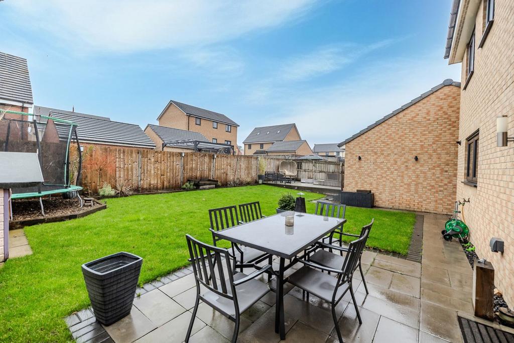 28 Whiteadmiral Place Newcastle Great Park NE139 EJ-22