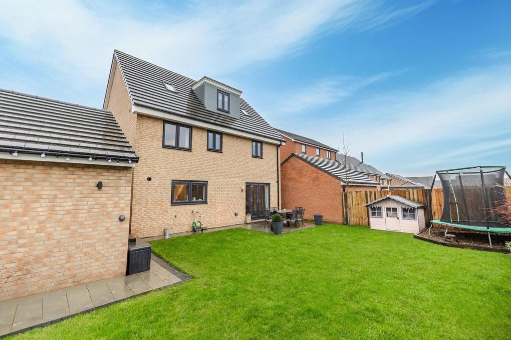 28 Whiteadmiral Place Newcastle Great Park NE139 EJ-25