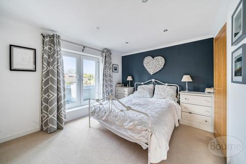 4 bedroom detached house for sale, Lickfolds Road, Rowledge, Farnham, Surrey, GU10