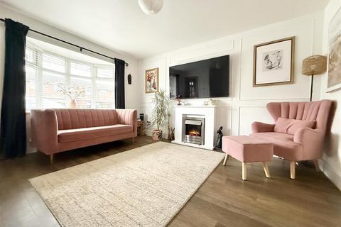 3 bedroom detached house for sale, Aquitaine Close, Leicester LE19