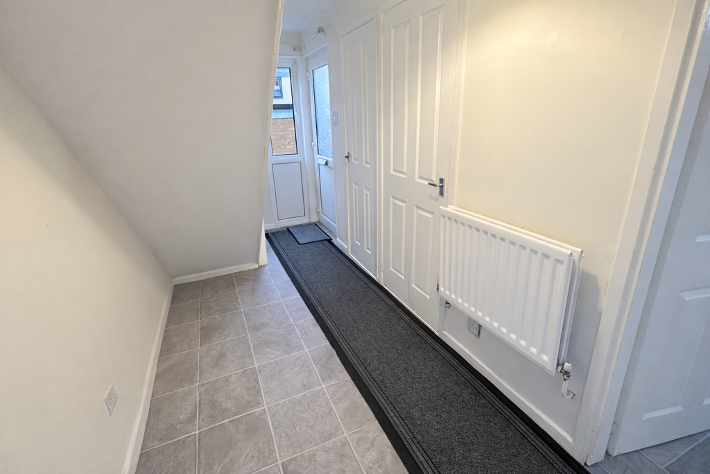 17 Summerhill - Hallway (Ground floor)