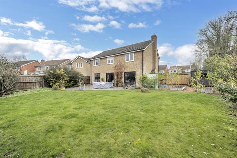 5 bedroom detached house for sale, Thistledown Drive, Ixworth