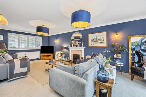 5 bedroom detached house for sale, Thistledown Drive, Ixworth