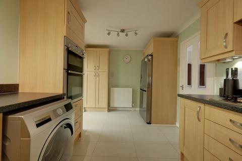 3 bedroom terraced house for sale, Fairlea Close, Burgess Hill, RH15