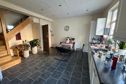 1 bedroom house to rent, Gloucester Road North, Bristol BS7
