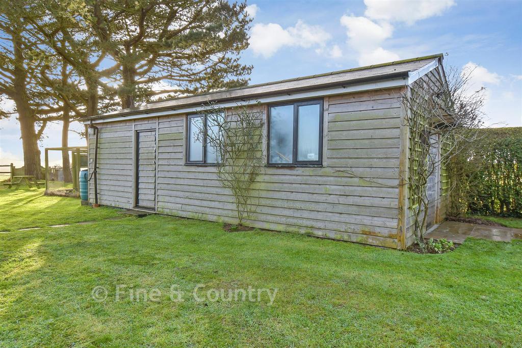 Workshop/Outbuildings