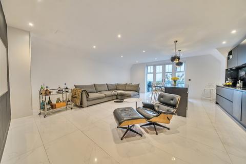 undefined, Overbury Avenue, Beckenham BR3