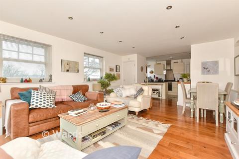 undefined, 21 Eversley Park, Folkestone CT20