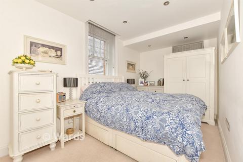 2 bedroom apartment for sale, 21 Eversley Park, Folkestone CT20