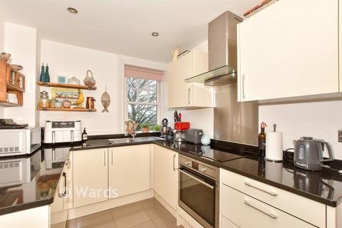 2 bedroom apartment for sale, 21 Eversley Park, Folkestone CT20