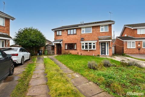 3 bedroom semi-detached house for sale, Bluebell Court, Beechwood