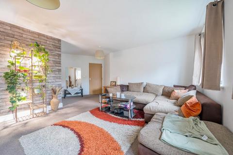 2 bedroom flat for sale, High Wycombe,  Buckinghamshire,  HP13