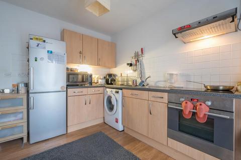 2 bedroom flat for sale, High Wycombe,  Buckinghamshire,  HP13