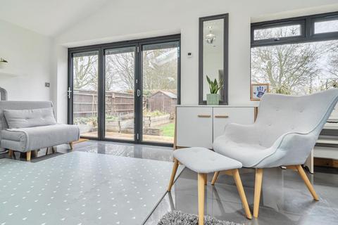 3 bedroom detached bungalow for sale, Hardwick Avenue,  Oxfordshire,  OX5