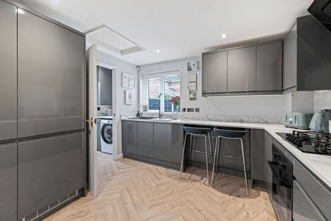 3 bedroom detached house for sale, Elmsett Close, Great Sankey, WA5