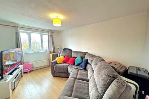 1 bedroom flat for sale, Burket Close,  Southall, UB2