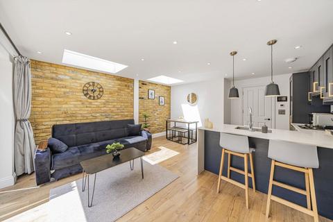 2 bedroom flat for sale, Choumert Road, London SE15