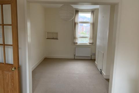 2 bedroom maisonette to rent, Coronation Street, Brighton, BN2 3AQ