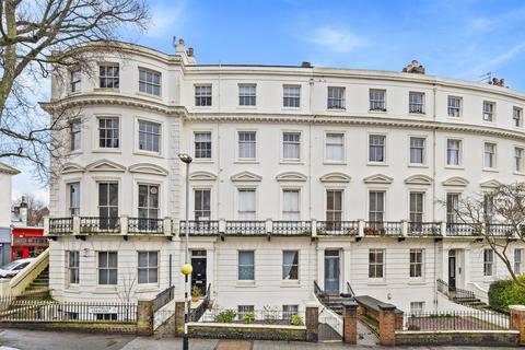 2 bedroom apartment for sale, Montpelier Crescent, Brighton