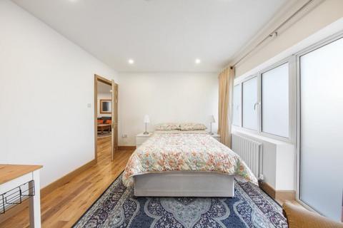 2 bedroom apartment to rent, Abercorn Place, London NW8