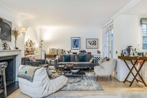 undefined, Montagu Mews North, London W1H
