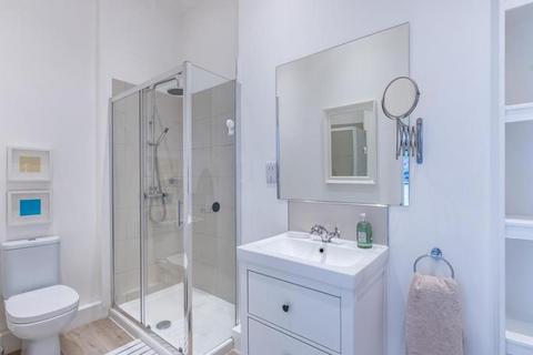 undefined, Montagu Mews North, London W1H