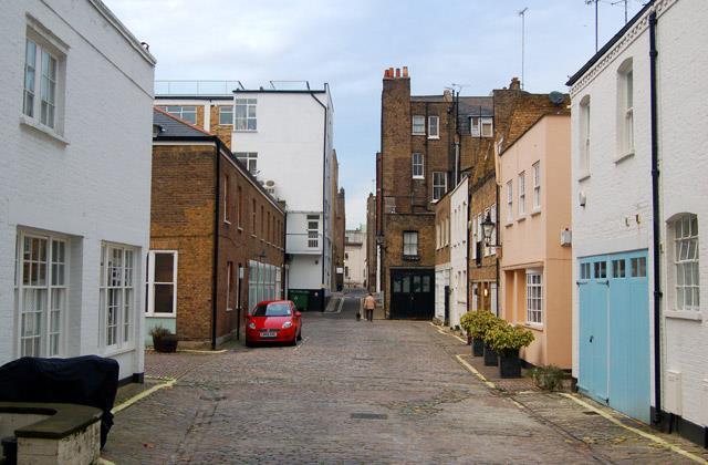 31 gloucester place mews 7 11.02.jpg