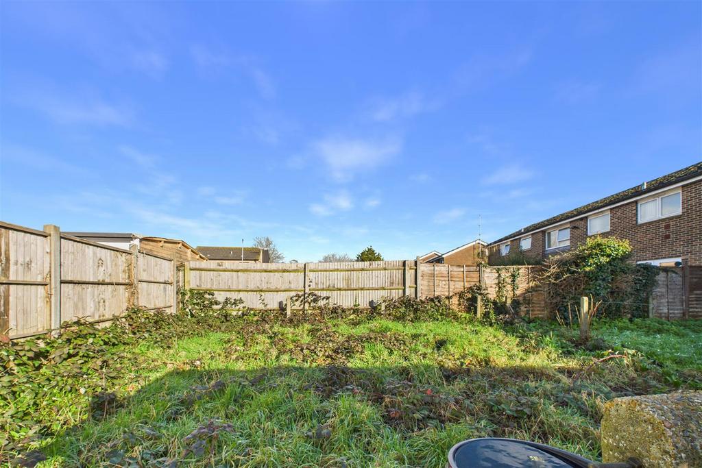 CAM01894 G0-PR0266-STILL009.jpg