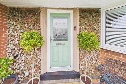 4 bedroom semi-detached house for sale, Jubilee Road Haslingden, Rossendale, Lancashire, BB4
