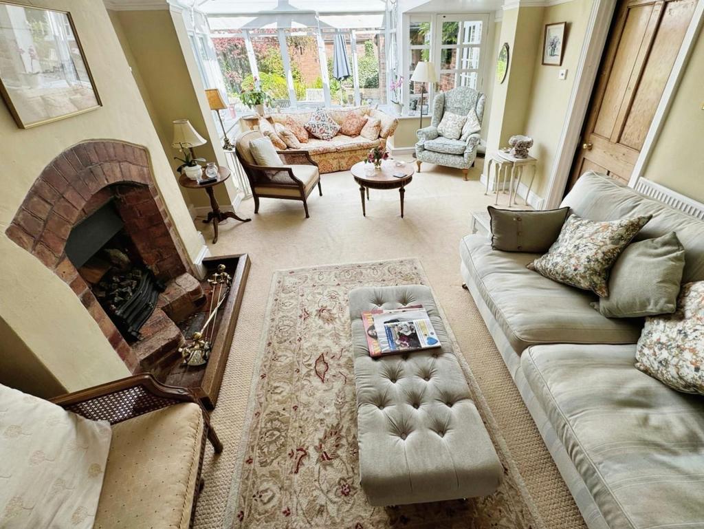 4c229a6f-Living 20room.jpg