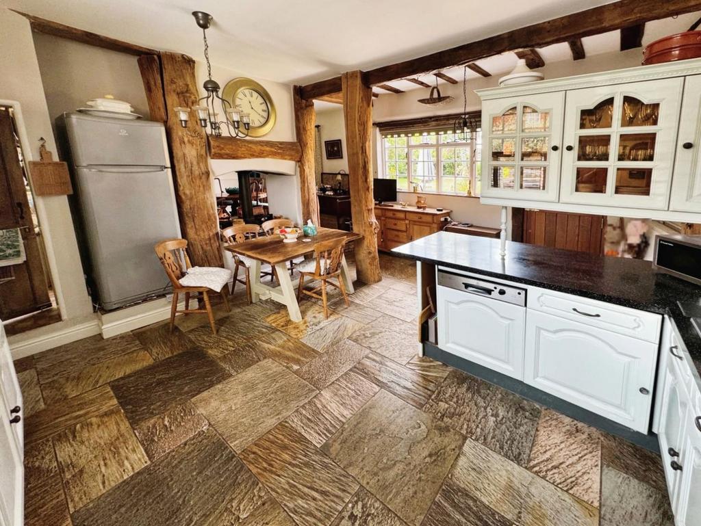 0a1dbd6c-Kitchen.jpg
