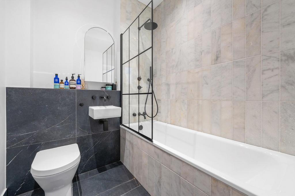 Bathroom.JPG