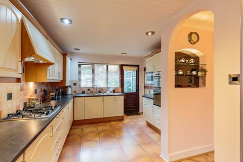 3 bedroom semi-detached house for sale, Rutland Avenue, Preston, PR4