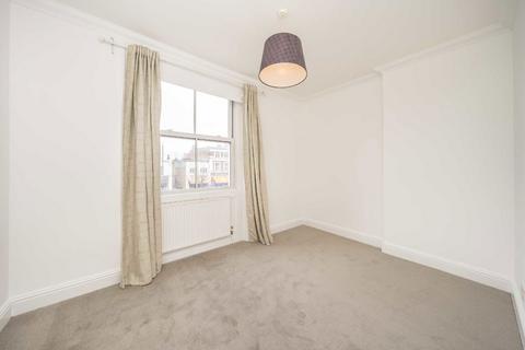2 bedroom flat to rent, Balham High Road, London SW12